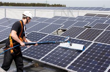 solar cleaning equipment