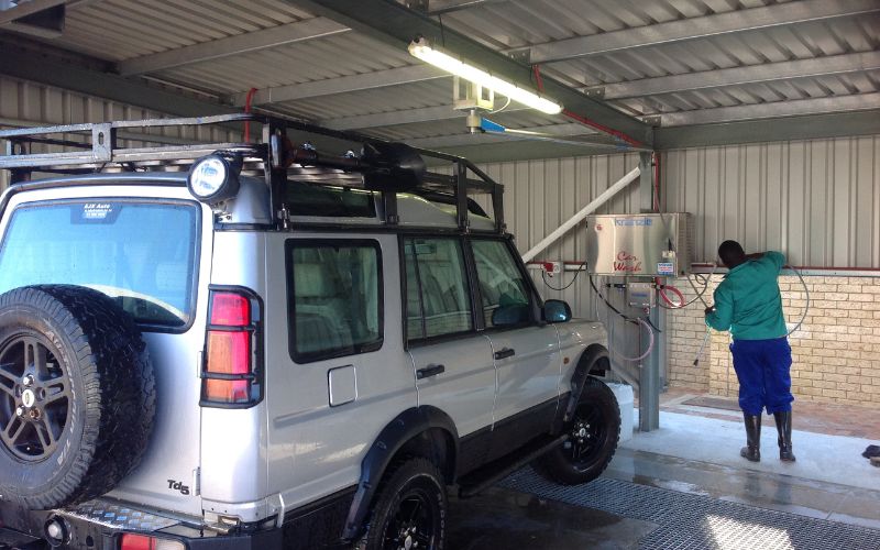 Kranzle car wash set up wall mount with swivel boom