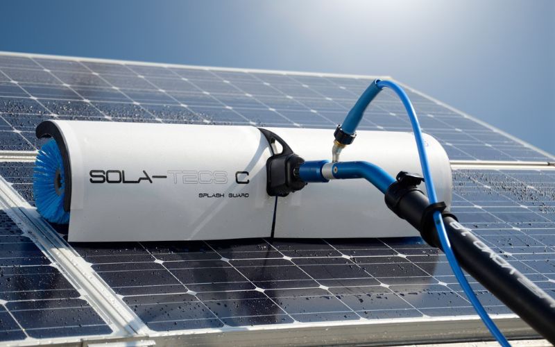 Sola tecs solar panel cleaner